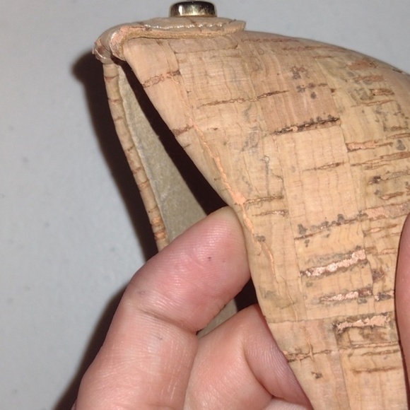 Stuart weitzman  cork heel size   8 and 1/2 - Picture 6 of 16
